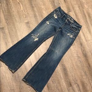 Distressed American eagle jeans